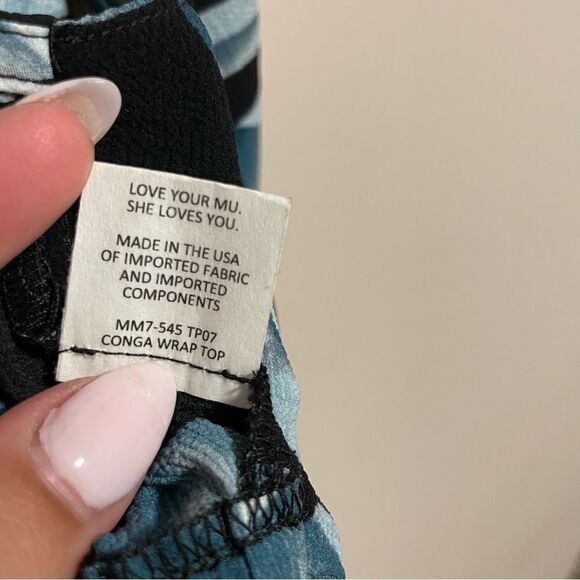 NWT SHOW ME YOUR MUMU Conga Palm Wrap Top- Size Small - Picture 6 of 9